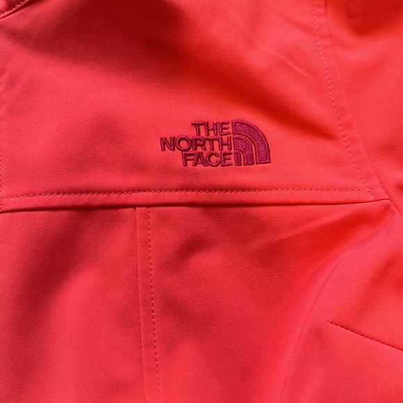 Size medium the north face spring/fall jacket - Picture 2 of 4